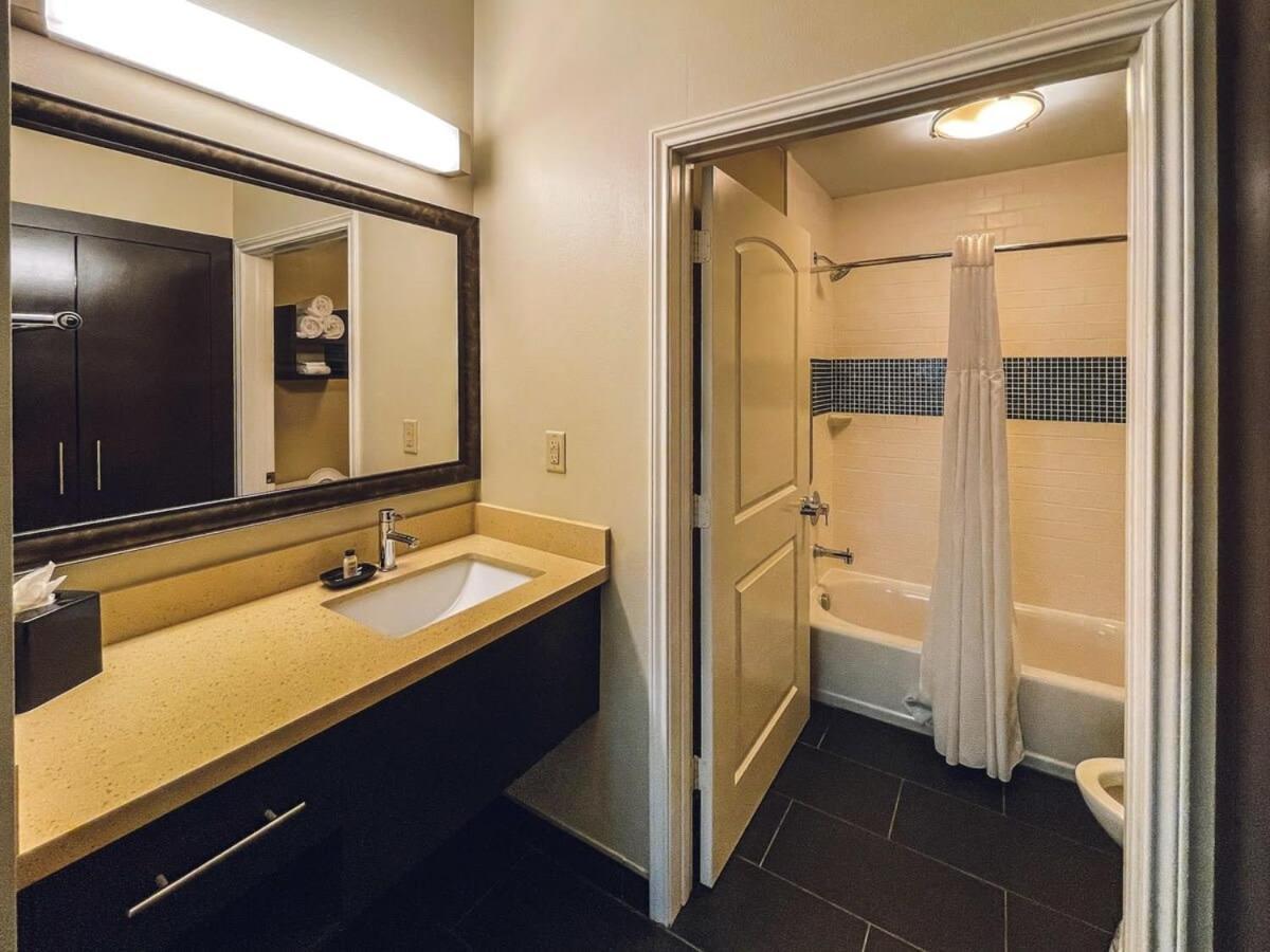 Free Parking Free Wifi With Kitchen Washer Dryer Relux Studio Group 2 Apartment Houston Ngoại thất bức ảnh